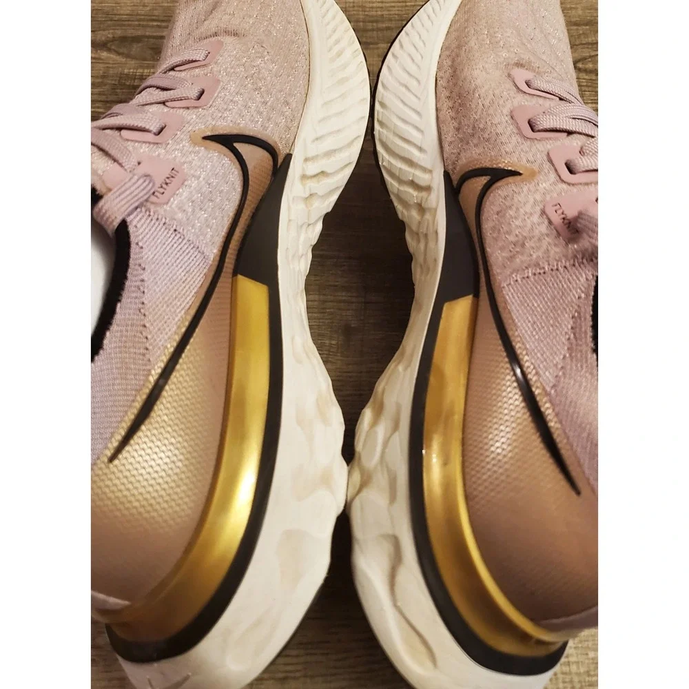Nike React Infinity Run Flyknit Running Shoes Women's Size 10 Purple‎